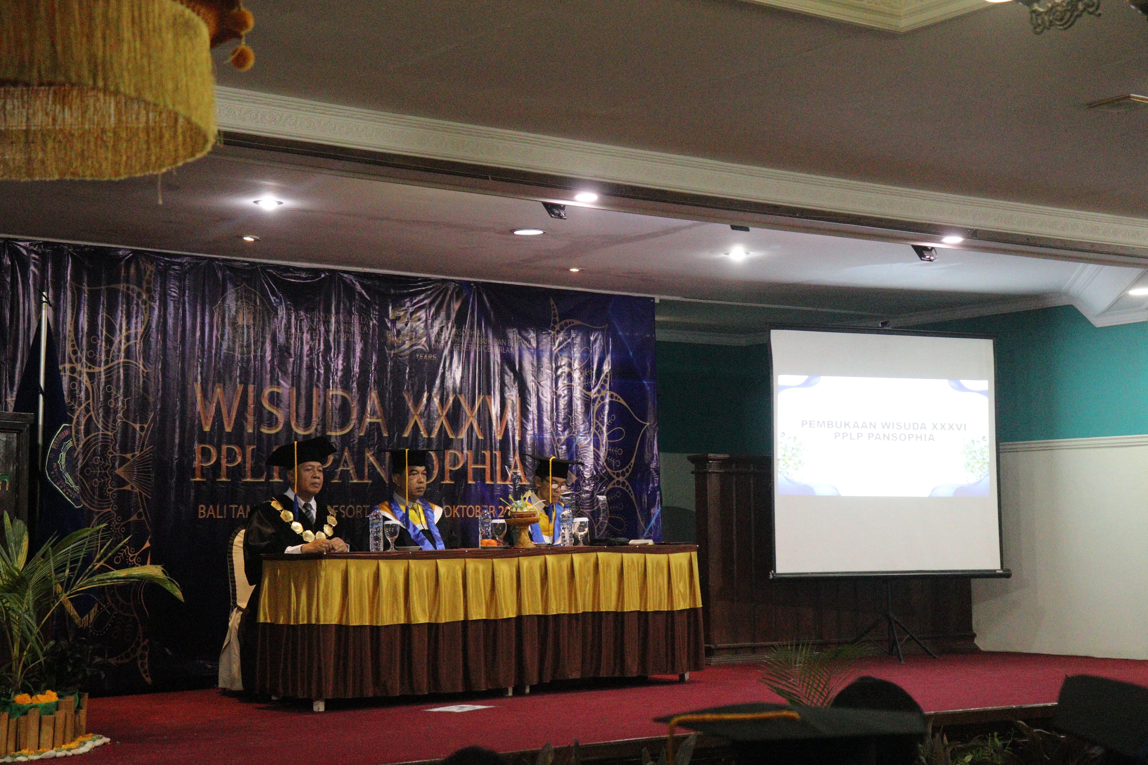 Penuh Haru dan Bangga, PPLP Pansophia Lepas Ratusan Wisudawan Siap Kerja Global