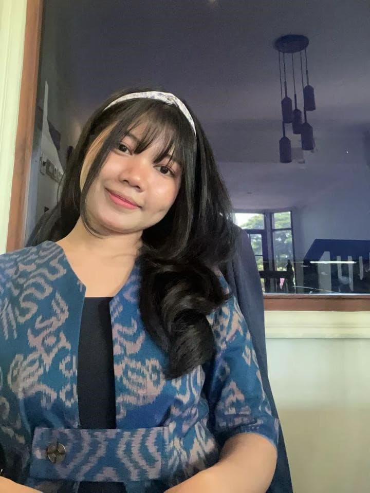 Putu Ria Archena Dewi S.Pd